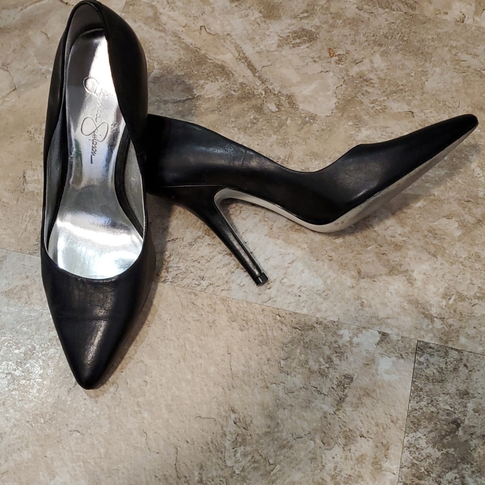 Jessica Simpson heels 7.5B - Picture 4 of 6